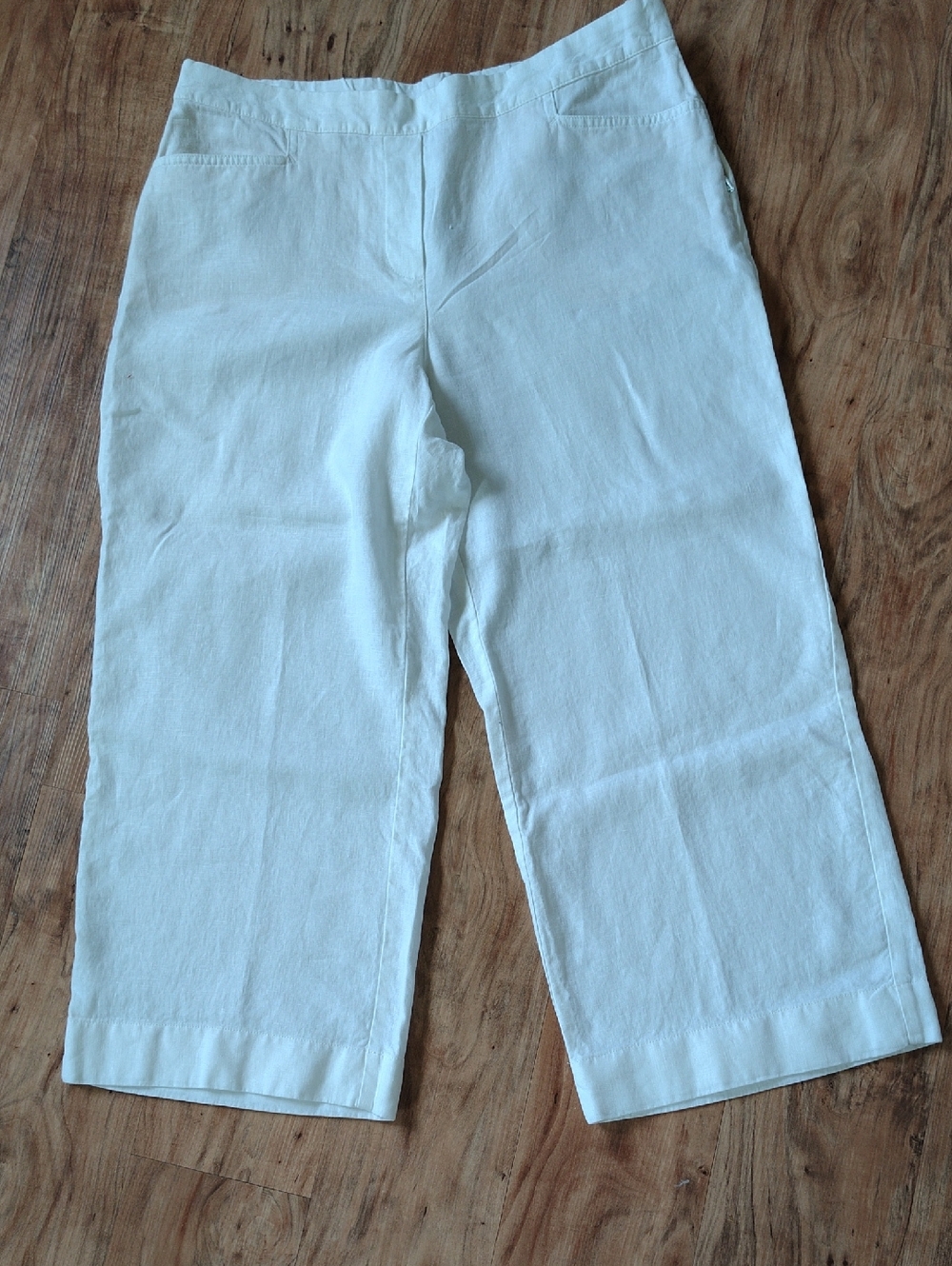 JJill New! Cropped White Linen Pants